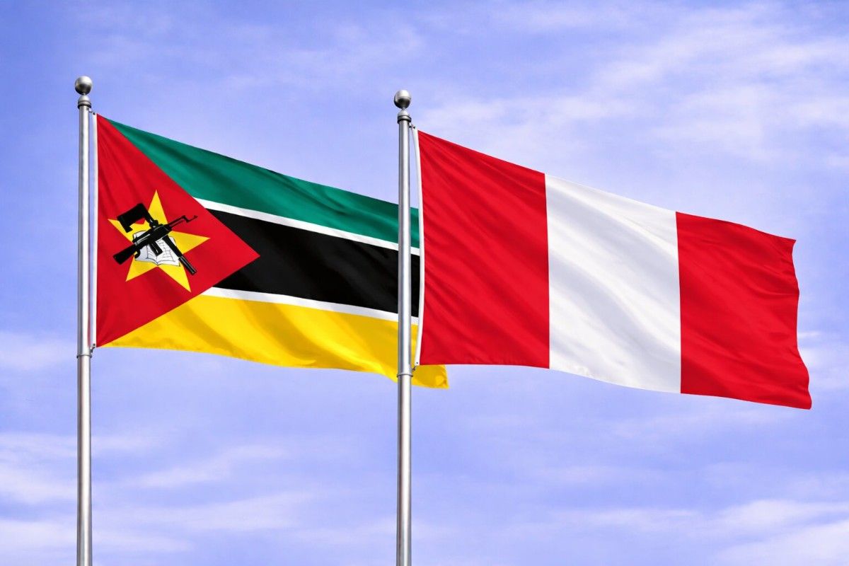 Mozambique And Peru Flags